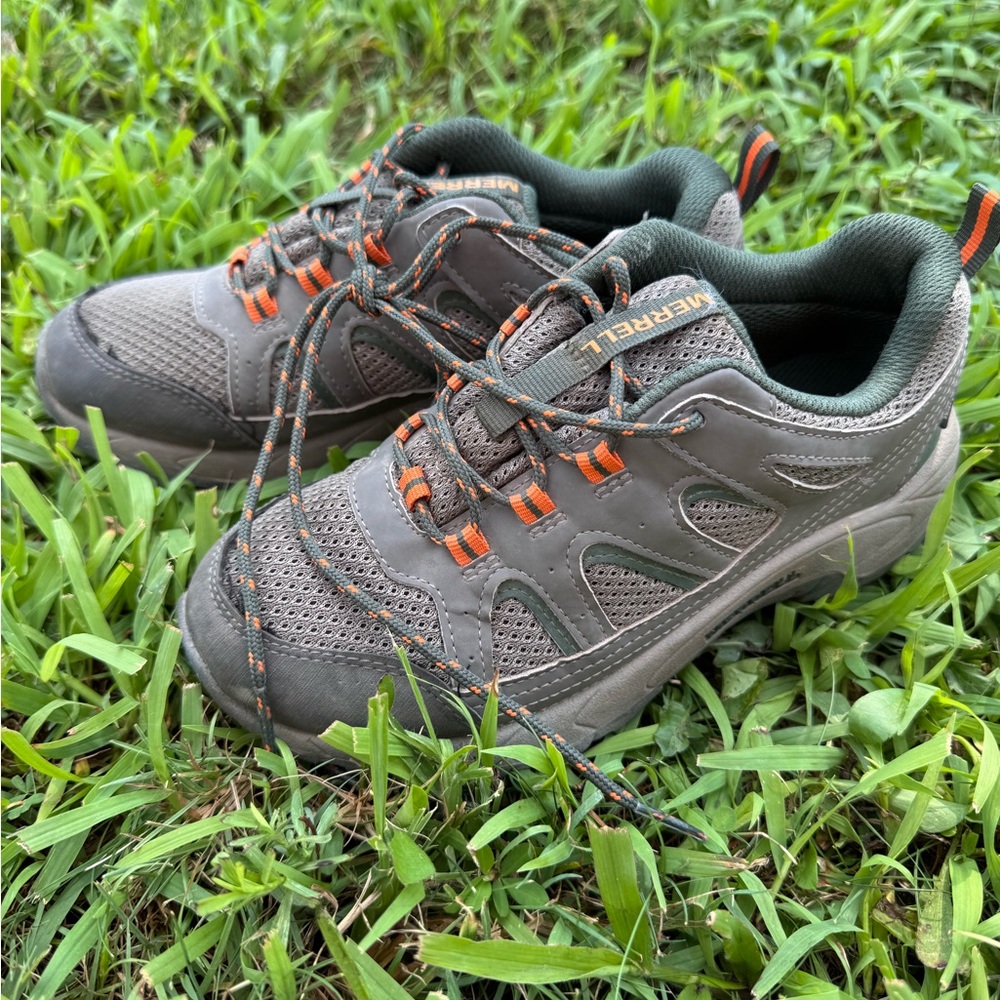 Merrell boys Hiking Boots